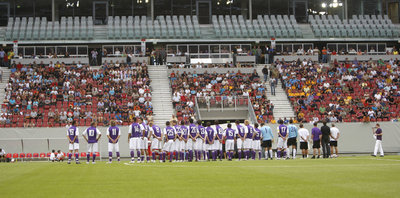 Gegen US Palermo wurde das erste Spiel im Stadion ausgetragen.